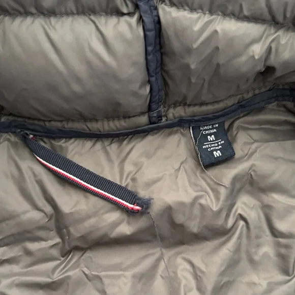 Tommy Hilfiger Women's Charcoal Puffer Jacket - Picture 6 of 7